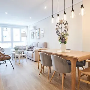 Arjona Riverside Deluxe By Valcambre Apartment