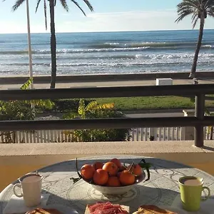 https://apartamento-primera-linea-de-mar-cunit.catalonia-hotels.com